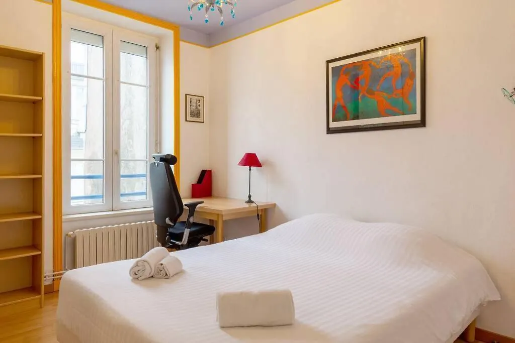 Apartment Vazi, Appartement Lumineux & Spacieux Centre-Ville Brest